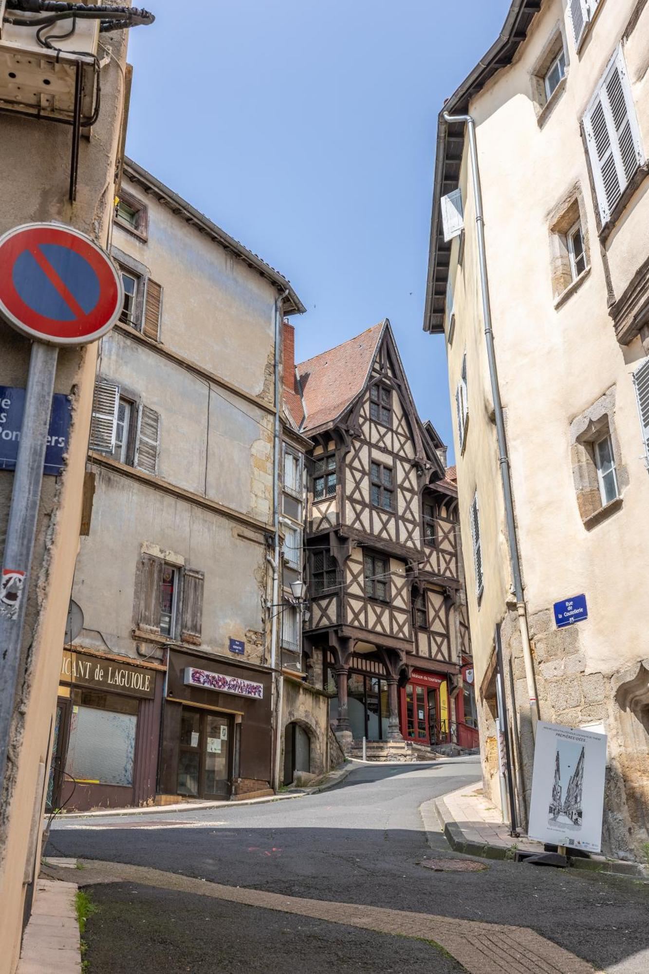 Le Petit Pirou # Cosy # Halte Auvergne Thiers Exterior photo
